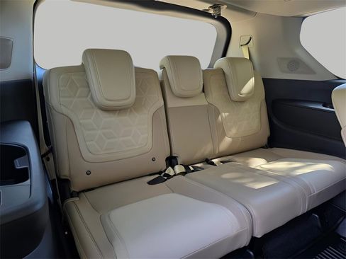 New 2026 Nissan Armada Platinum w/ Convenience Package image 13