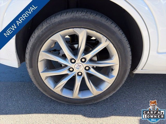 Used 2024 Buick Encore GX Avenir w/ Avenir Convenience Package FWD image 12