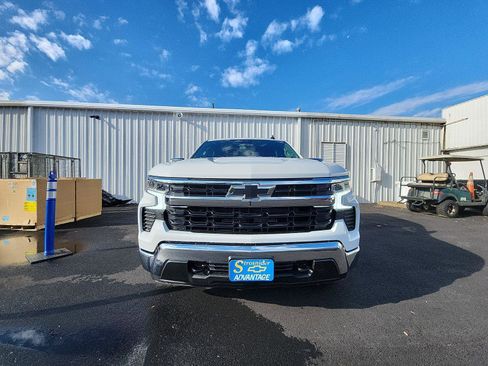 New 2026 Chevrolet Silverado 1500 LT w/ LPO, Dark Essentials Package image 8