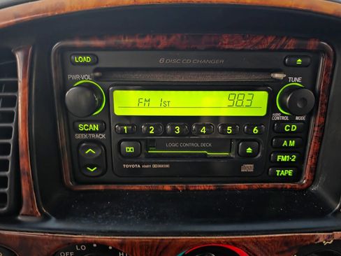 Used 2000 Toyota Tundra Limited image 29