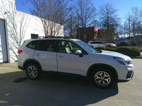 Used 2020 Subaru Forester Premium w/ Popular Package #1 image 11