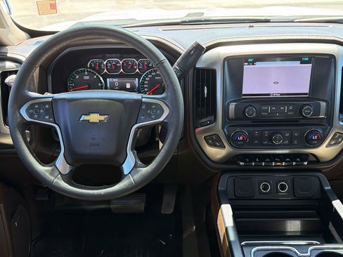 Used 2018 Chevrolet Silverado 1500 LTZ w/ Texas Edition image 29