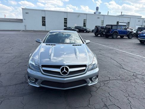 Used 2011 Mercedes-Benz SL 550 image 3