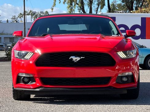 Used 2017 Ford Mustang Premium image 9