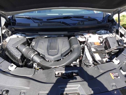 New 2026 Chevrolet Traverse Z71 w/ Driver Confidence Package AWD/4WD image 34