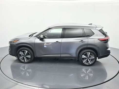 Used 2024 Nissan Rogue SL AWD/4WD image 35