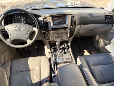 Used 2003 Toyota Land Cruiser AWD/4WD image 17