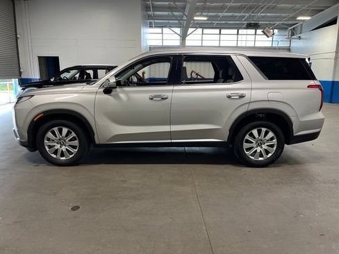 Used 2025 Hyundai Palisade SEL FWD image 6