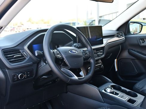 Used 2026 Ford Escape Active w/ Tech Pack #1 image 11