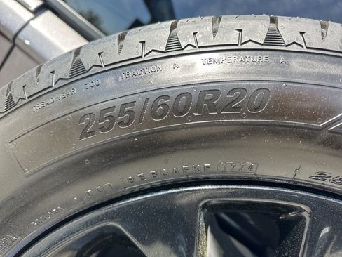 Used 2025 Jeep Wrangler Unlimited Sahara image 29