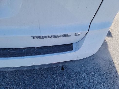 Used 2016 Chevrolet Traverse LT image 10