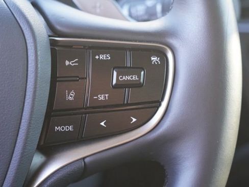 Used 2024 Lexus ES 350 w/ Premium Package image 21