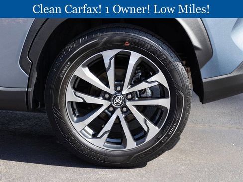 Used 2024 Toyota Corolla Cross XLE w/ Convenience Package image 10