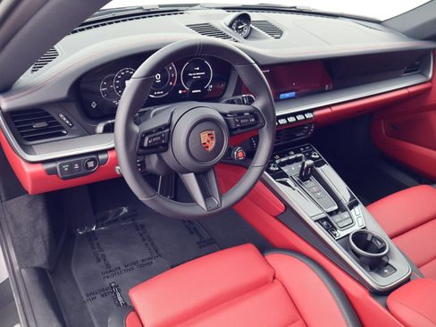 Certified 2026 Porsche 911 Carrera RWD image 4