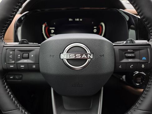 New 2026 Nissan Pathfinder Platinum FWD image 25