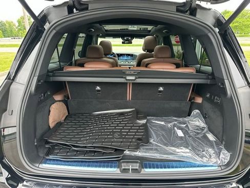 Used 2026 Mercedes-Benz GLS 450 4MATIC image 40