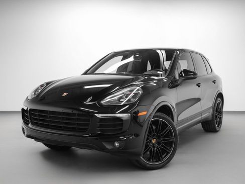 Certified 2018 Porsche Cayenne Platinum Edition image 6