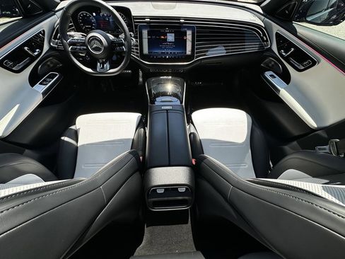 Certified 2025 Mercedes-Benz E 53 AMG e 4MATIC Sedan image 27