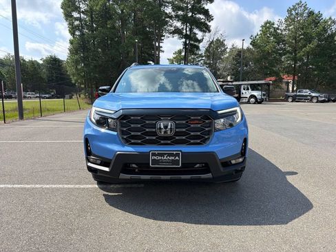 Certified 2024 Honda Passport TrailSport image 3