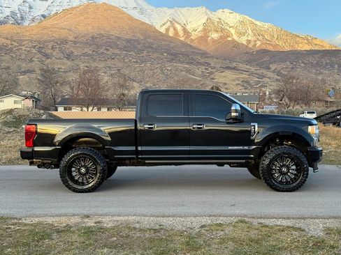 Used 2021 Ford F350 Platinum AWD/4WD image 8