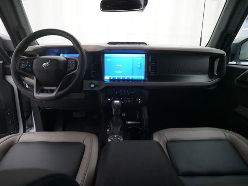 Used 2023 Ford Bronco Wildtrak AWD/4WD image 5