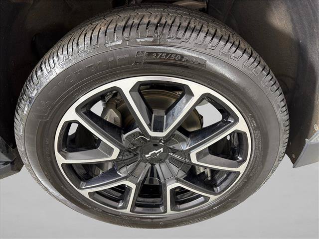 Used 2022 Chevrolet Tahoe RST w/ Luxury Package RWD image 13