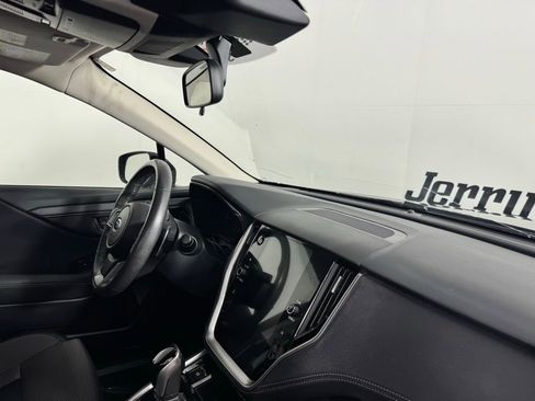 Used 2024 Subaru Outback Premium image 32