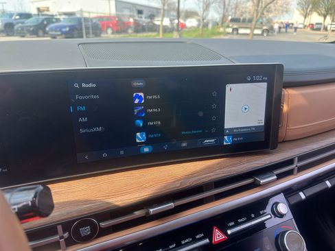 Used 2024 Hyundai Santa Fe Limited image 21