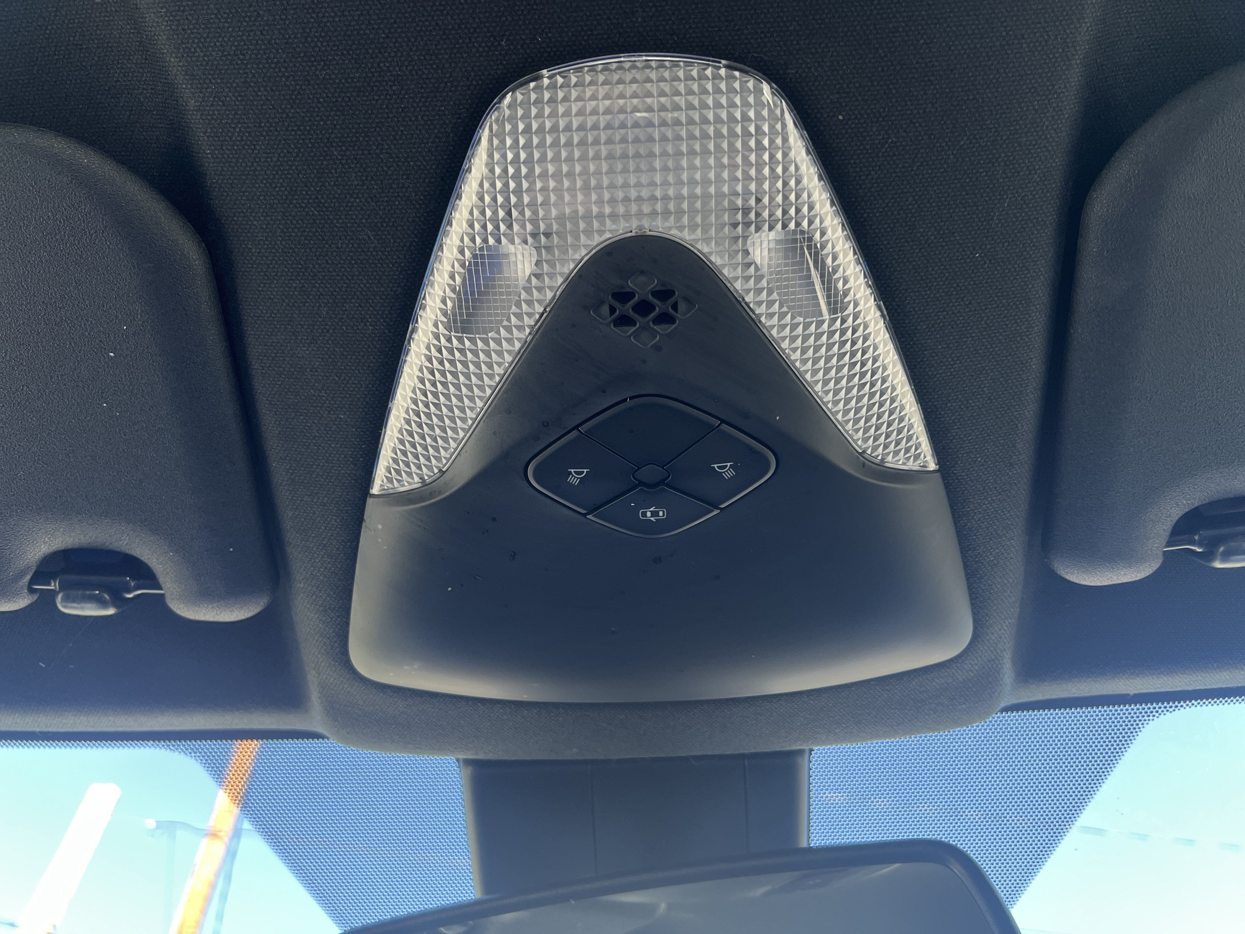 Used 2019 Toyota C-HR XLE FWD image 36