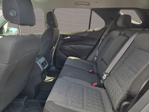Used 2022 Chevrolet Equinox LT AWD/4WD image 17