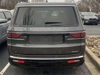 Used 2024 Jeep Wagoneer L Series II video 3