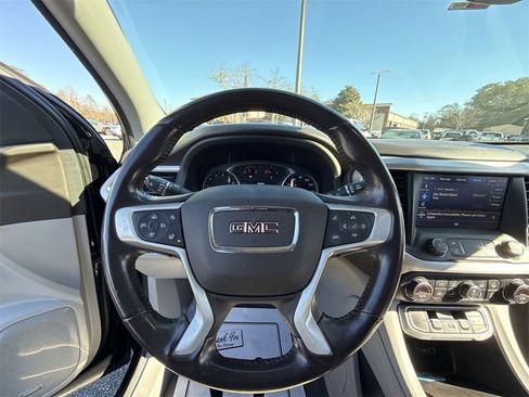 Used 2021 GMC Acadia SLT w/ Preferred Package image 12