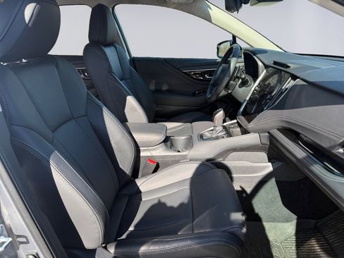 Used 2025 Subaru Outback Touring w/ Tech Package 3 image 17