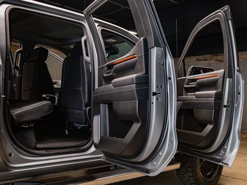 Used 2025 GMC Sierra 1500 Denali w/ Denali Reserve Package image 31