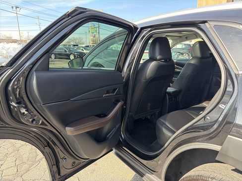 Used 2023 MAZDA CX-30 AWD 2.5 S w/ Premium Package image 31