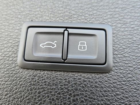 Used 2023 Audi Q5 2.0T Premium Plus image 11