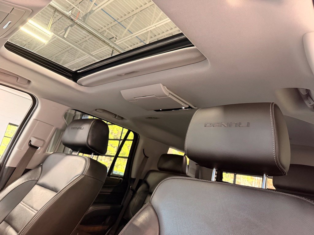 Used 2018 GMC Yukon Denali w/ Open Road Package AWD/4WD image 34