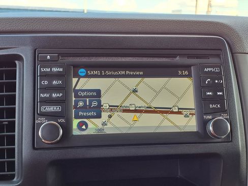 Used 2021 Nissan NV 3500 SV image 8