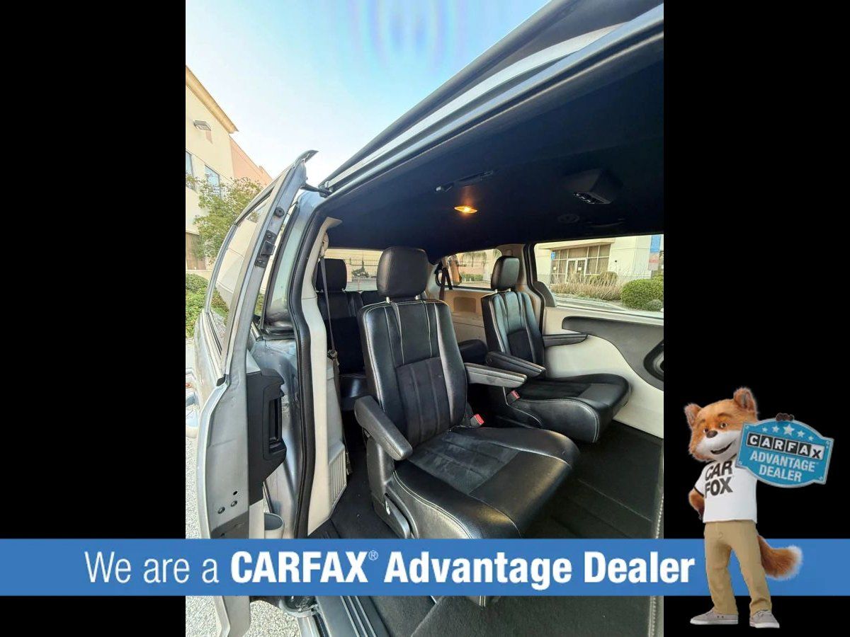 Used 2018 Dodge Grand Caravan SXT FWD image 46