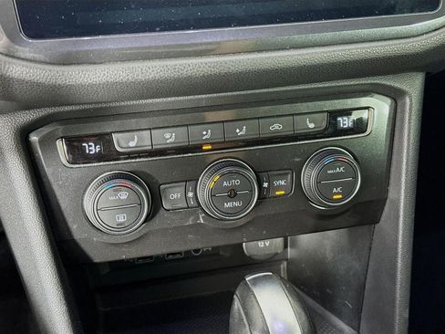 Used 2019 Volkswagen Tiguan SEL image 19