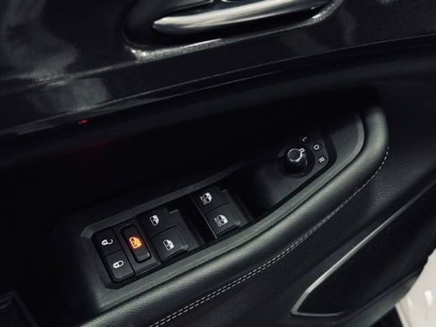 Certified 2022 Jeep Grand Cherokee Altitude image 13