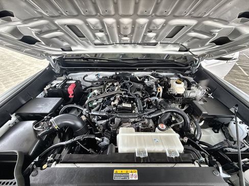 Used 2025 Toyota Tacoma SR5 image 29