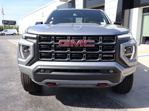 New 2026 GMC Canyon AT4 w/ AT4 Premium Package AWD/4WD image 2