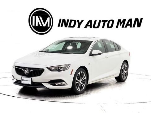Used 2018 Buick Regal Preferred image 8
