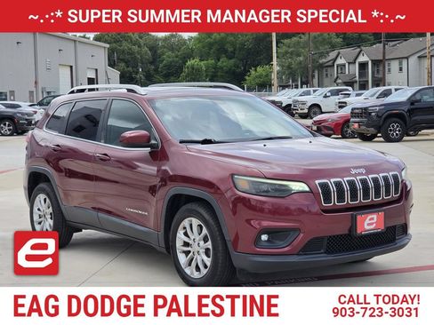 Used 2019 Jeep Cherokee Latitude w/ Popular Appearance Group FWD image 1