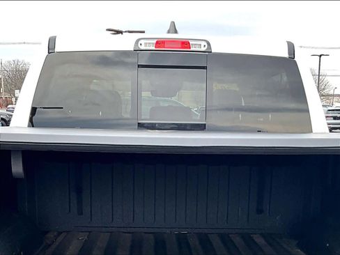 Used 2023 RAM 1500 Laramie image 32