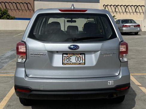 Used 2017 Subaru Forester 2.5i AWD/4WD image 5