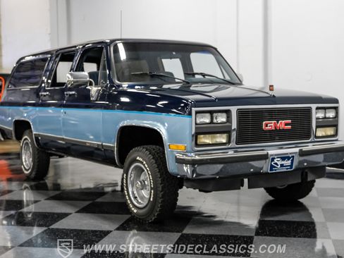 Used 1990 GMC Suburban 4WD image 16