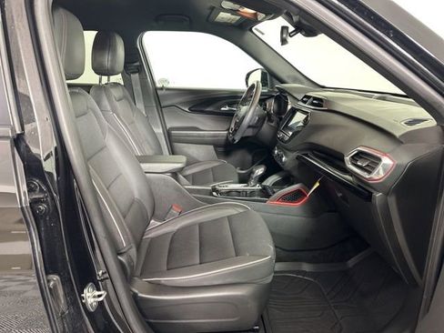 Used 2023 Chevrolet TrailBlazer RS w/ Convenience Package image 14