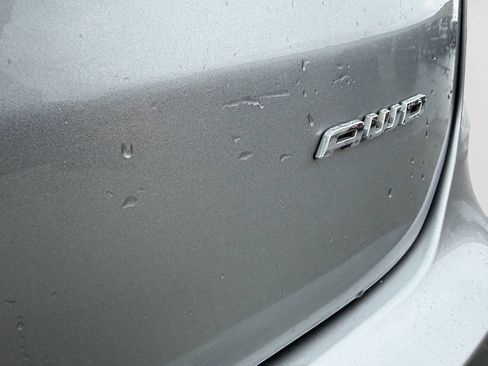 Used 2024 Ford Edge SEL AWD/4WD image 12